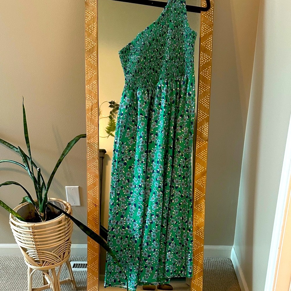 Green Floral One-Shoulder Dress